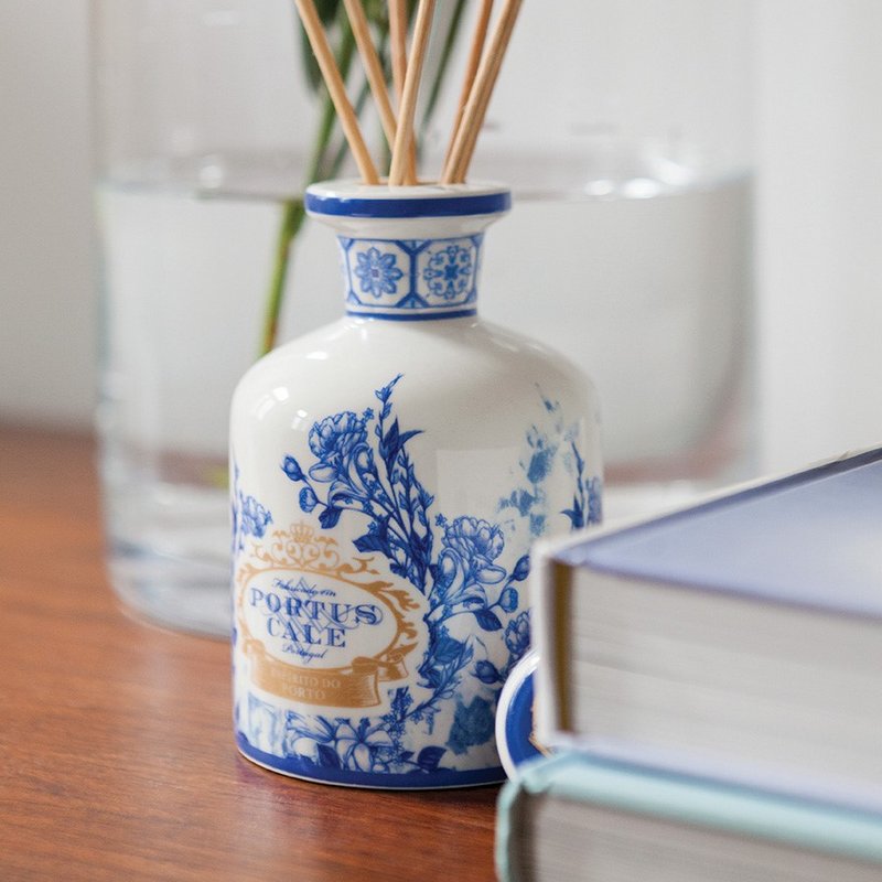 Gold & Blue Ceramic Diffuser Castelbel Portus Cale Maven 250ml HK Gold & Blue Ceramic Diffuser Castelbel Portus Cale Maven 250ml HK