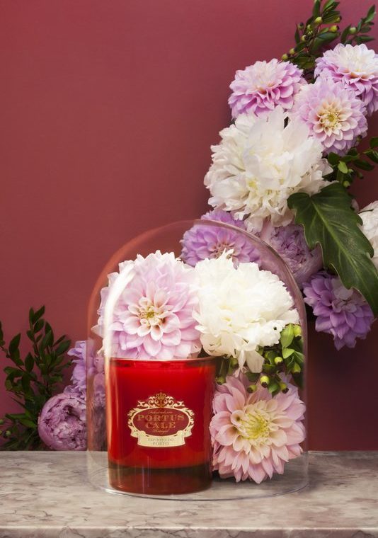 Portus Cale Noble Red Candle