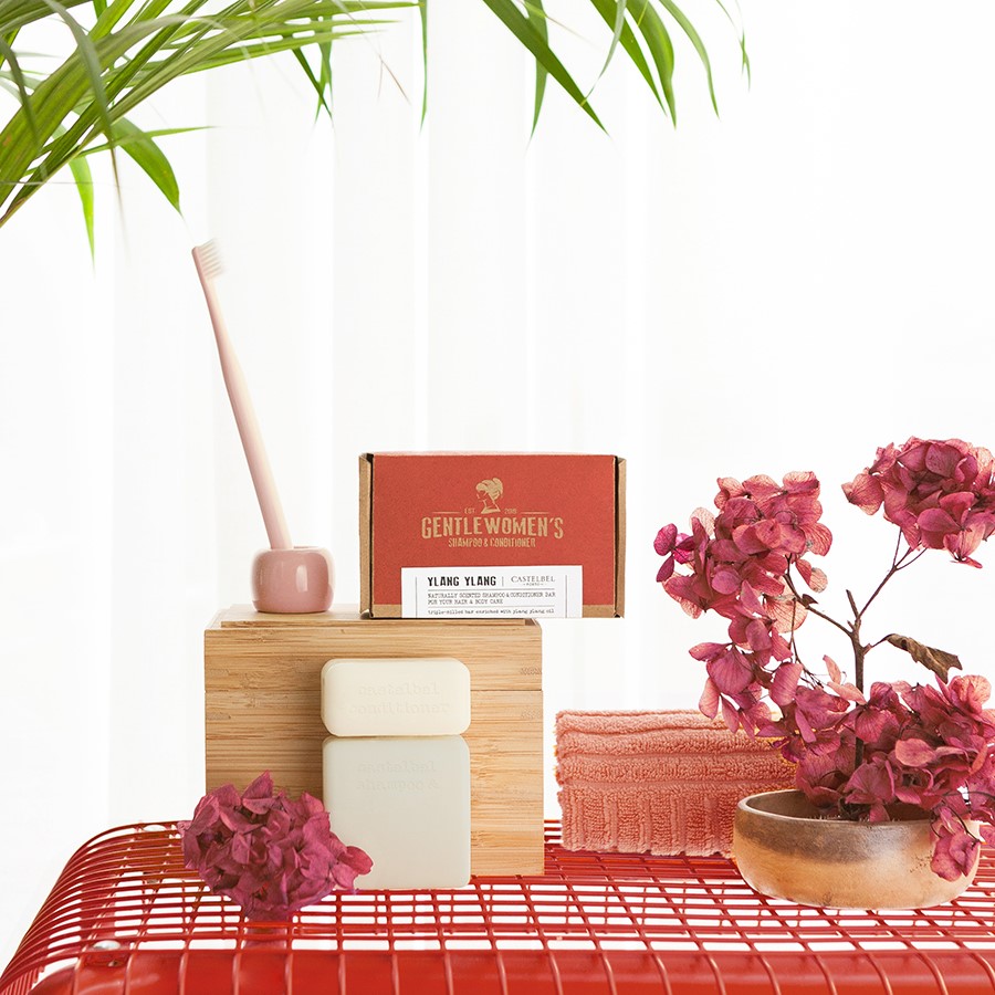 Castelbel Traveller Ylang-Ylang Shampoo Bar and Conditioner2 Castelbel Traveller Ylang-Ylang Shampoo Bar and Conditioner2