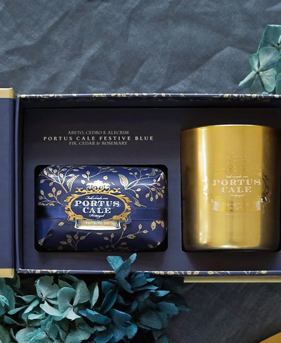 Portus Cale Festive Blue Gift Set (Aromatic Candle+ Soap)