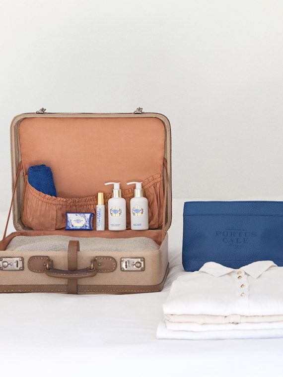 Portus Cale Gold & Blue Travel Set3